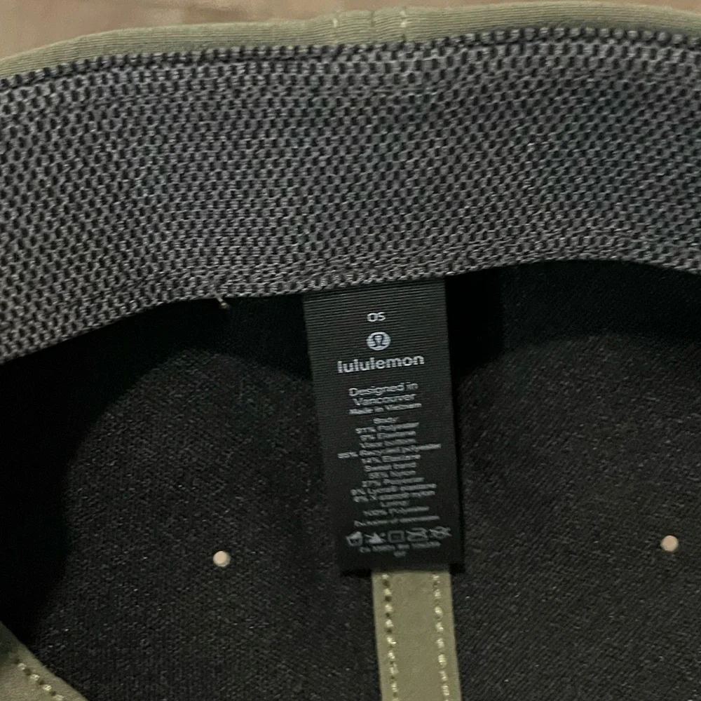 Lululemon Hat - Picture 6 of 6